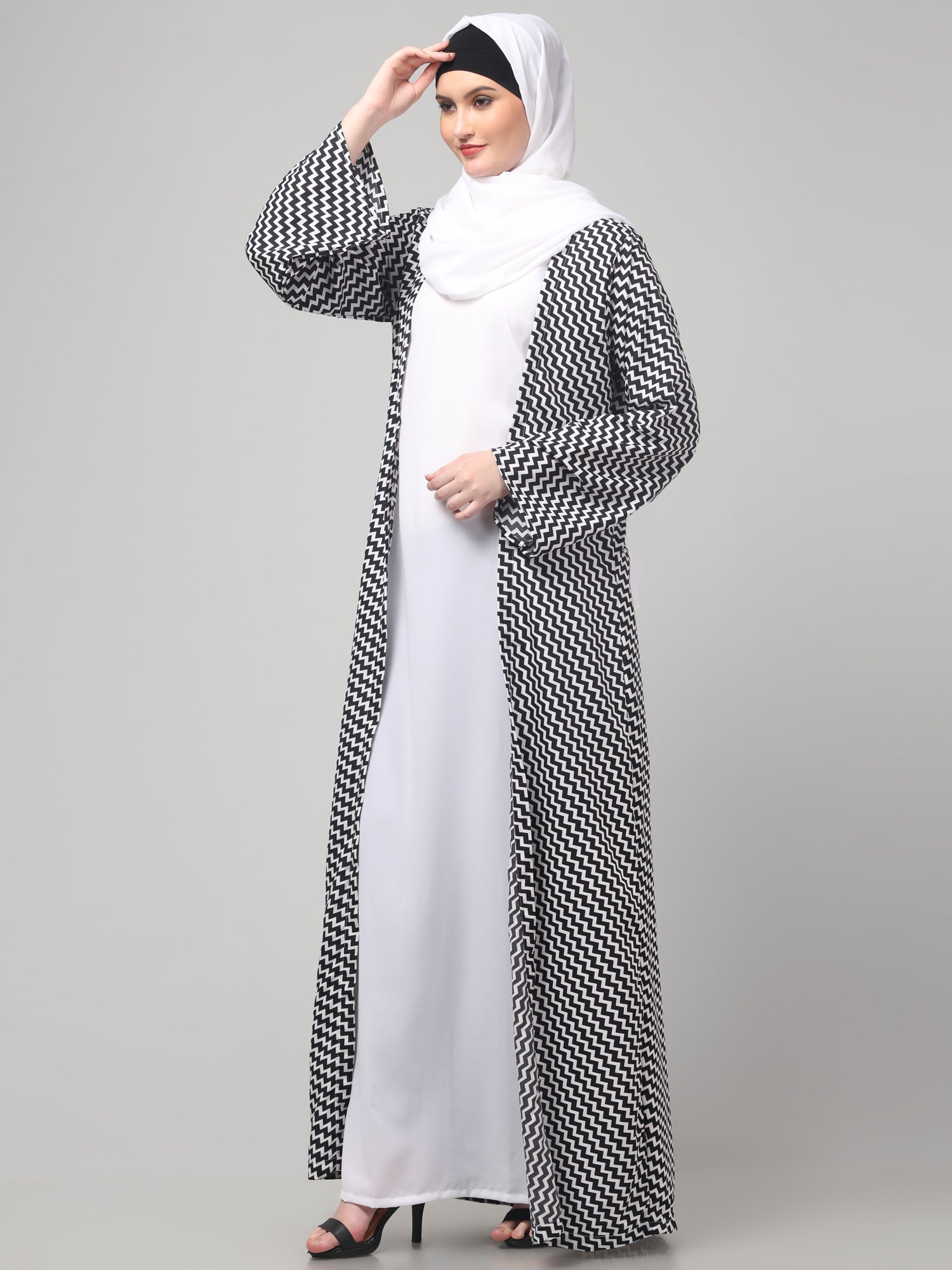 2-Piece Zig Zag Printed Shrug Set for Women