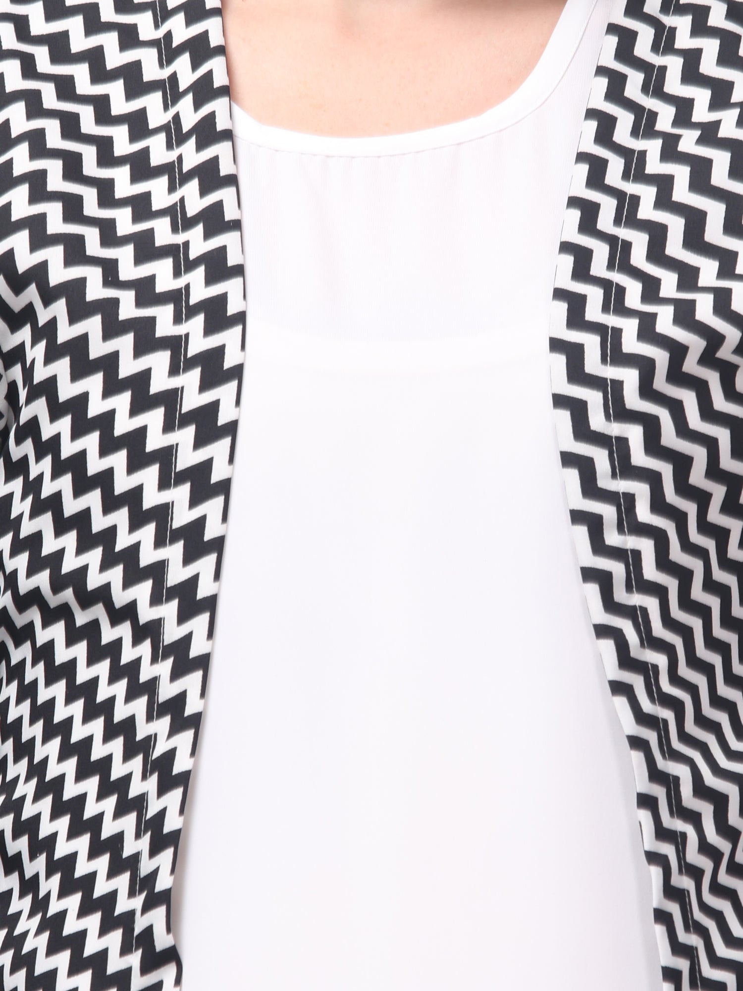 2-Piece Zig Zag Printed Shrug Set for Women