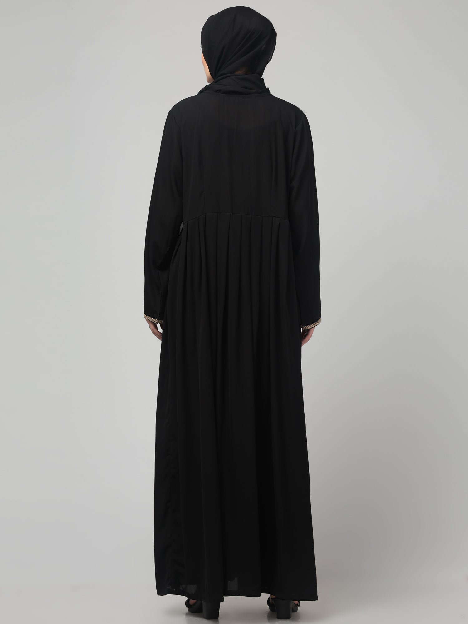Black Solid Nida Matte Embroidered Abaya with Round Neck